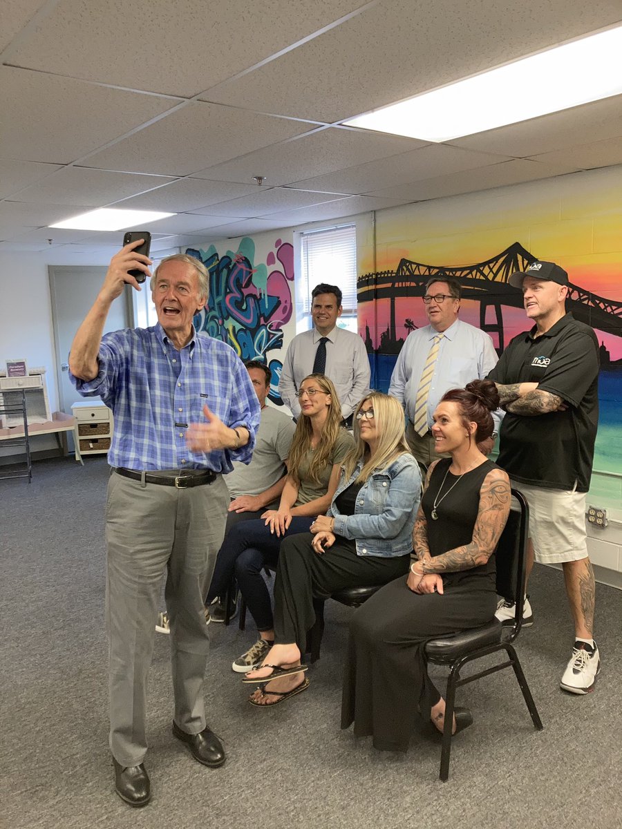 Ed Markey tweet media
