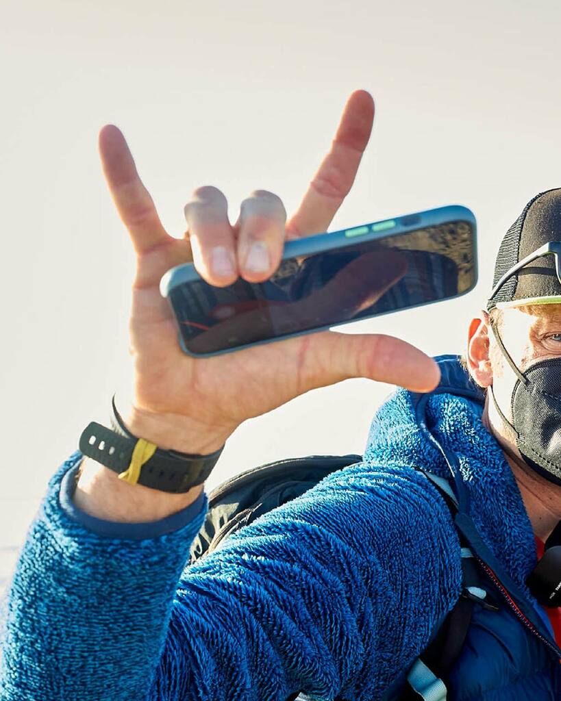 gkmph's tweet photo. Debajo de la mascarilla, una sonrisa de oreja a oreja.
📍Valencia
📸 German Vidal
#koadistance #karpos #sweetprotection #marcapersonal #sonrisa https://t.co/QOTDZXDzsB https://t.co/3NbIhlDKwt