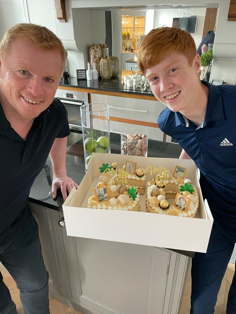 Happy 50th Birthday Neil Lennon
Stunning cake from Nicola and Dreams by Nic 