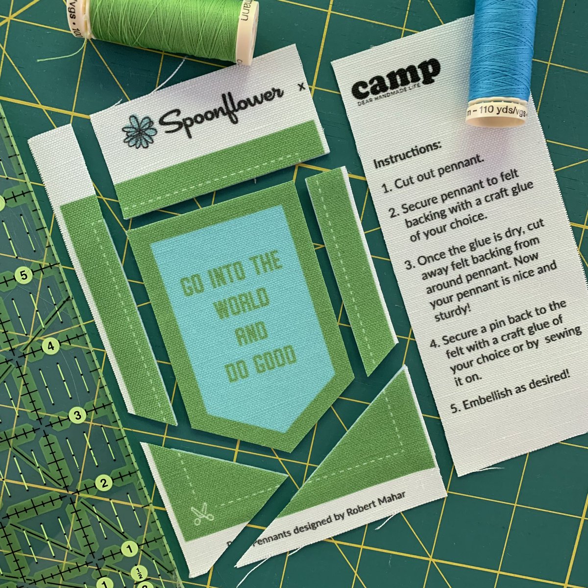 I’m assuming that one of the laws of of the universe confirms that anything miniaturized is instantly cuter. Science, right? 🧬👩🏾‍🔬🧪 <a href="/Spoonflower/">Spoonflower</a> created tiny version of my Old-School Pennant Banners for <a href="/dearhandmadelif/">Dear Handmade Life</a>’s #CampDHL welcome kit! #SpoonflowerAmbassador