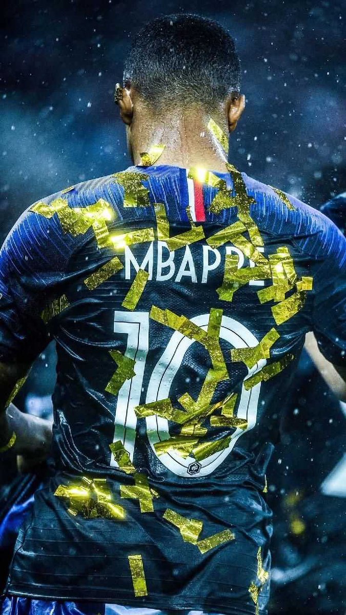 amine_bjj's tweet image. La story sur #Mbappe c’est grave une leçon de vie pour tout le monde.
T’as beau avoir fais énormément de choses pour les gens ( en l’occurrence gagner la coupe du monde ) mais dès que t’as un moment dur les gens te jettent et te méprisent du jour au lendemain, grosse force à lui