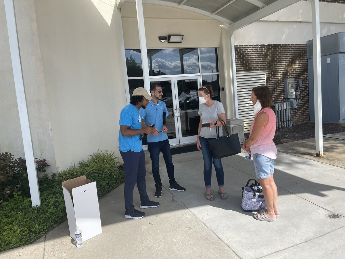 Another event appreciating our Healthcare Heroes with <a href="/AllyG52/">Allyson Gilberto</a> team! And we have a new FN Expert Mr. Acie from White Oak in Garner🔥🔥! Thanks to <a href="/Mradams2288/">Ramon Adams</a> for coming out to help! <a href="/krincon21/">Kris Rincon</a> <a href="/404girl/">Betsy Francis</a> <a href="/jerryfornwalt/">Jerry Fornwalt</a> <a href="/DomDavis_/">Dom Davis</a> #projectpulse #firstnet #healthcareheroes #oneteam