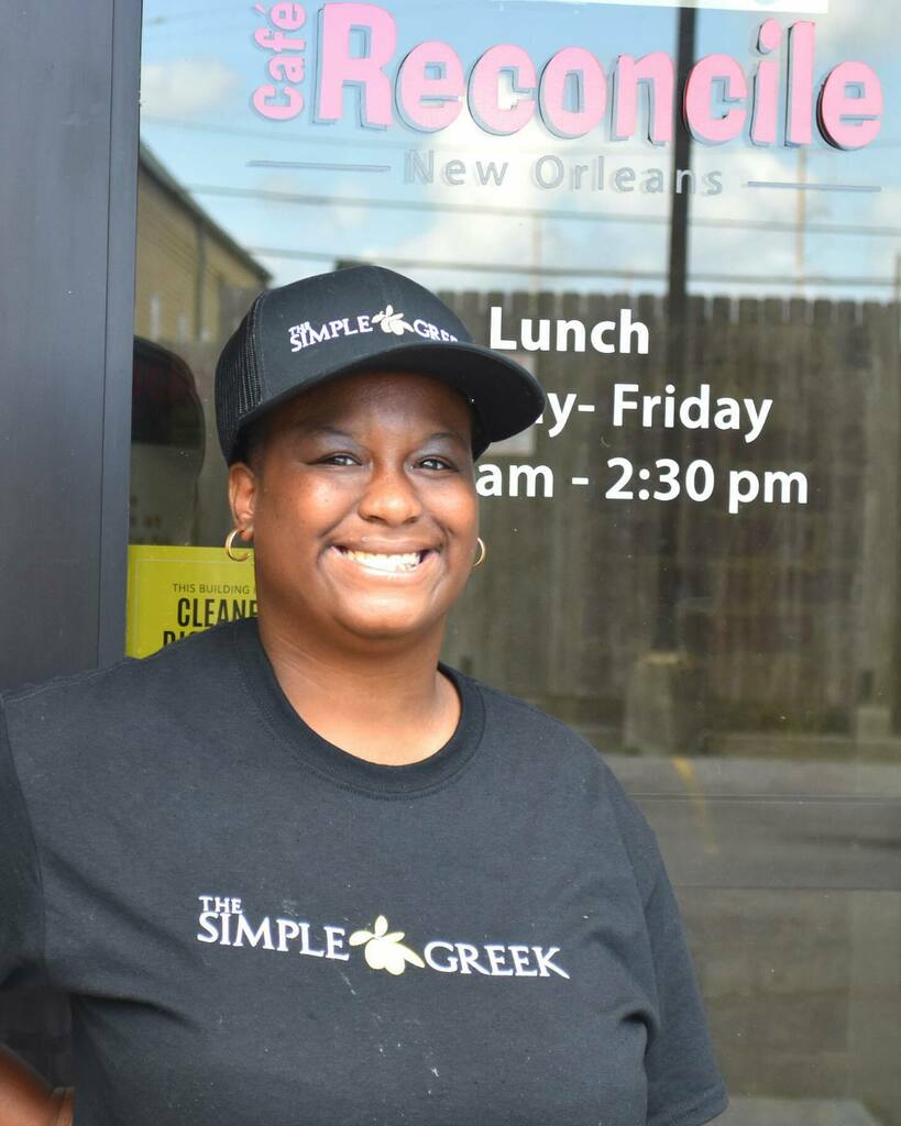 CafeReconcile's tweet photo. 💫 CONGRATS, TAY! 💫
Congratulations to Tay for completing Reconcile's training program and starting her job at The Simple Greek. Keep chasing dreams and making us proud! See you at graduation!
#Reconcile #CafeReconcile #Jobs #WorkNOLA
@thesimplegreek_neworleans https://t.co/aO9lfhCmRV
