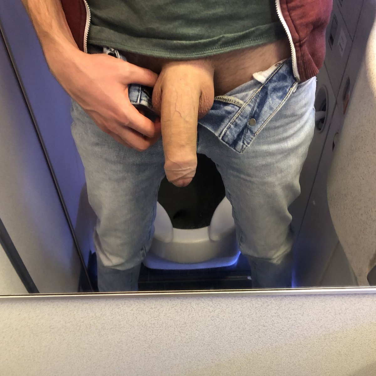 top_guy_nl's tweet photo. Are there lovers of #uncutdick? https://t.co/aQmfAVRRE8