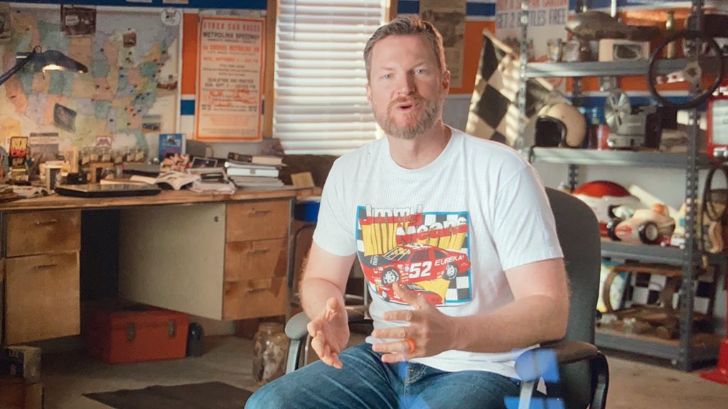 JennaFryer's tweet photo. @DaleJr @DirtyMoMedia Actually, Iโve got a question: how many T-Shirts does @DaleJr own? #JimmyMeans https://t.co/XJwBl8vpmp
