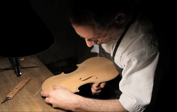 openculture's tweet photo. Watch the Making of a Hand-Crafted Violin, from Start to Finish, in a Beautifully-Shot Documentary 

https://t.co/ZACgxV81UL https://t.co/wADzc2JRZS