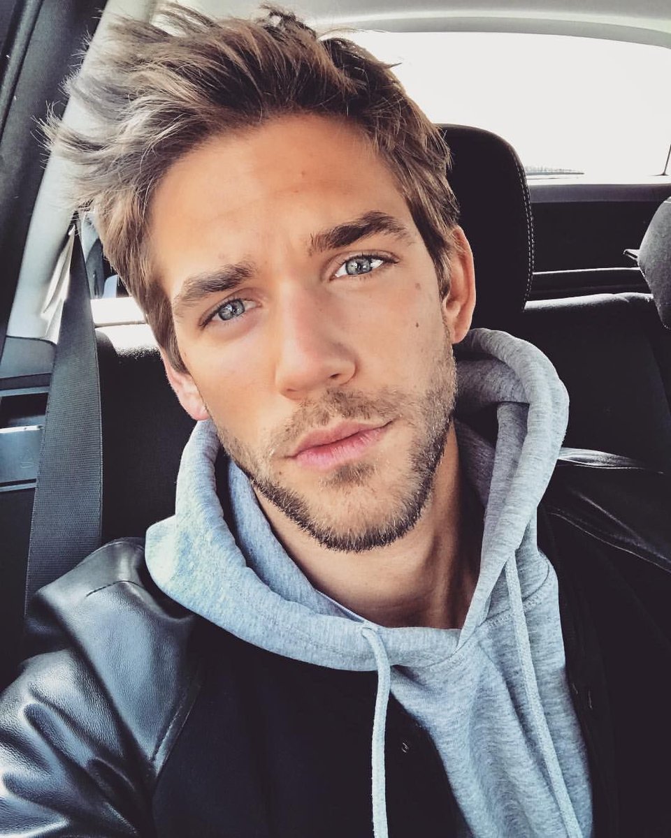 AmphiWater's tweet image. #mcm 

Ever mine… 🥰