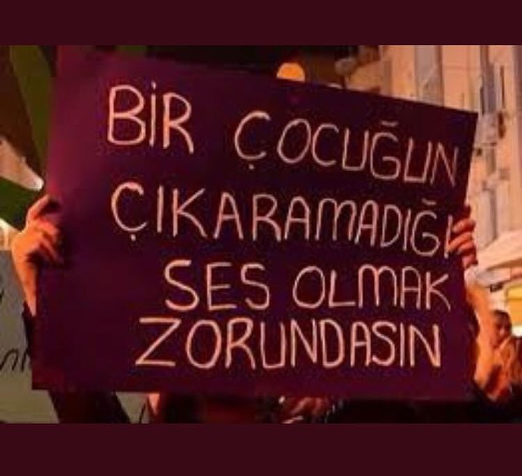 sonsahneee's tweet photo. Onlar sadece çizebildi, biz ses olalım ve çığlık çığlık bağıralım.
Çocuklara dokunmayın ey ahlaksız insanoğlu 
#elmalıdacası https://t.co/5RSOI1DTQR