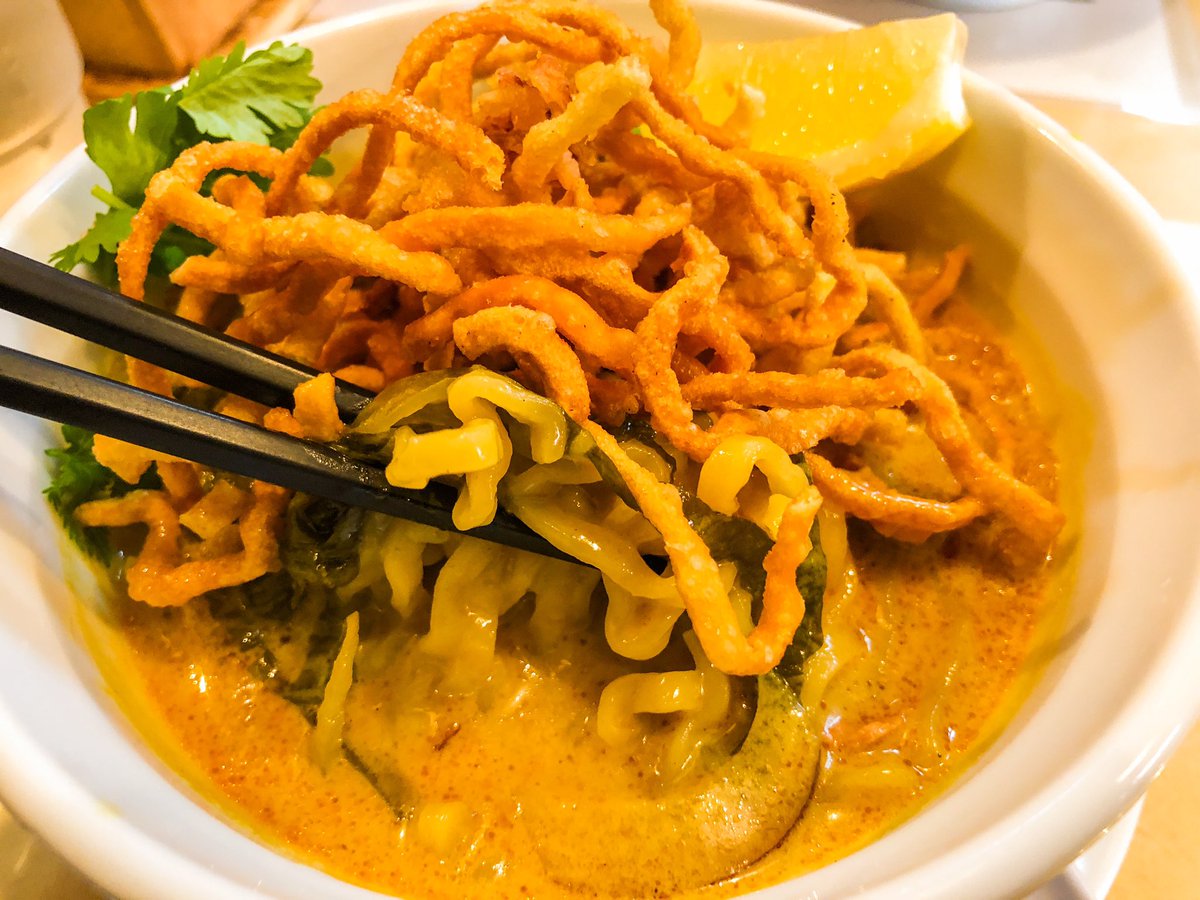 ippei_peipei's tweet photo. Thai food restaurant "ピッキーヌ"
Plikk kee noo ☆4

・In Tokyo, There are many tasty &amp; authentic ethnic food restaurants, especially Thailand or vietnamese!

・This local restaurant, located in a residential area at "阿佐ヶ谷" Asagaya, provides very valuable lunch set for ¥900. https://t.co/XuQ5sqWDjX