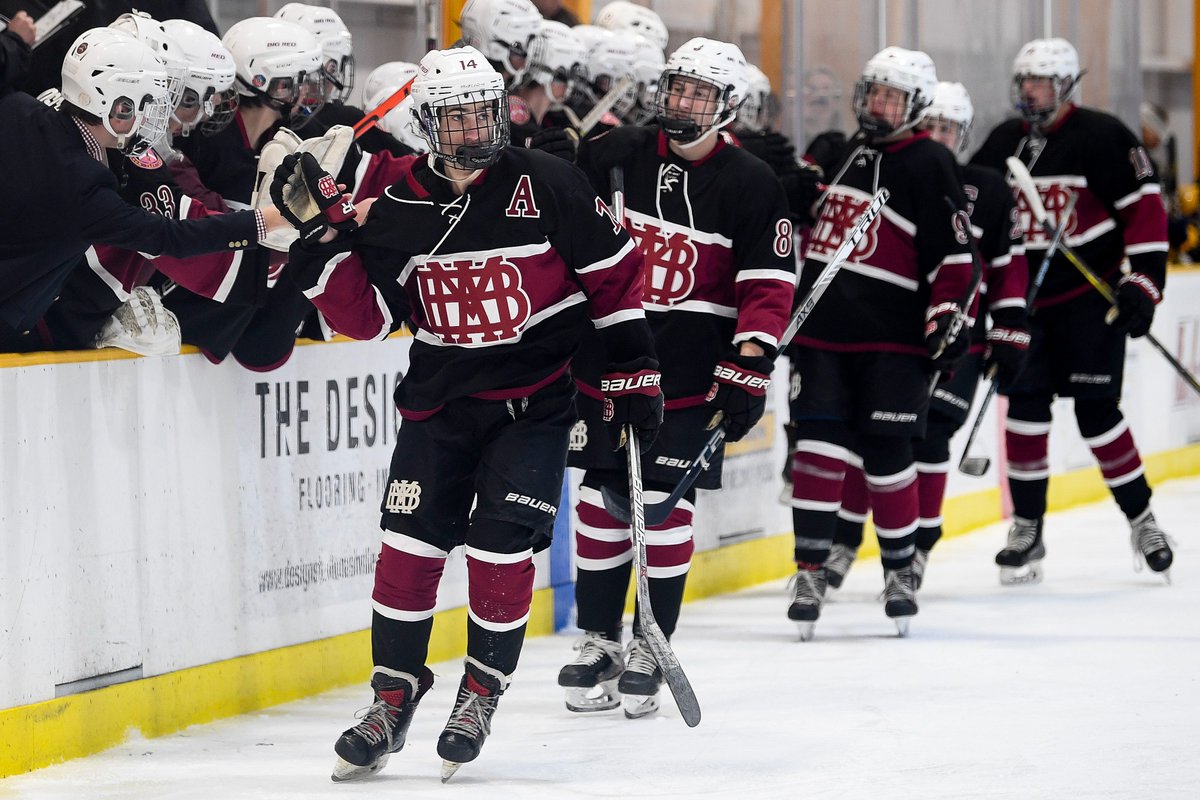 Kreager's tweet photo. Congrats to Luke Haley of @MBAHockey1 . Hockey Player of the Year!

#MIDTNHSSA https://t.co/5I1QiQBGhH