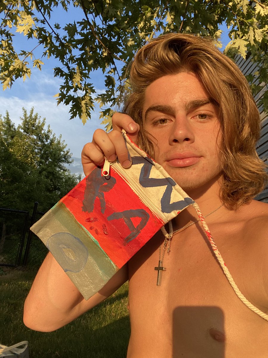 rushedantics tweet media