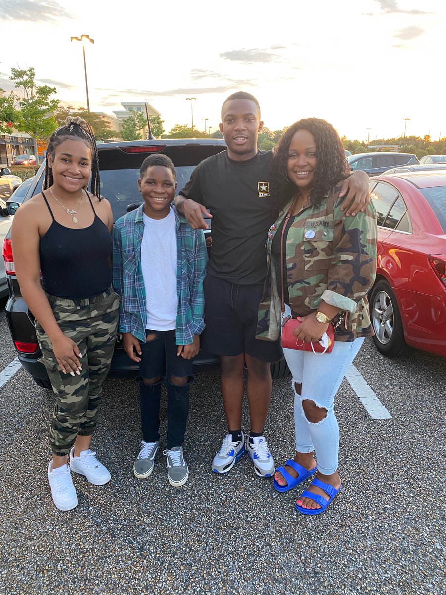 Yeedabeeleezay's tweet photo. And so tomorrow he will be a US ARMY soldier. God please keep him covered 🙏🏽🥲 #Nephew #TimeBeStill https://t.co/aYUESnevS9