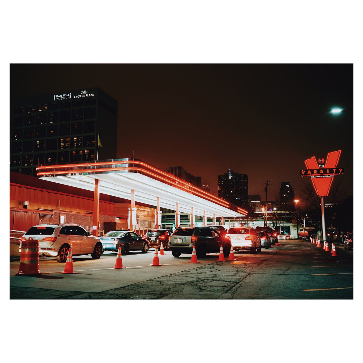 NotKelseySmith's tweet photo. Atlanta is beautiful at night :-)
📷: Fuji Gw690iii
🎞: Portra 400 https://t.co/u7u0MIifb4