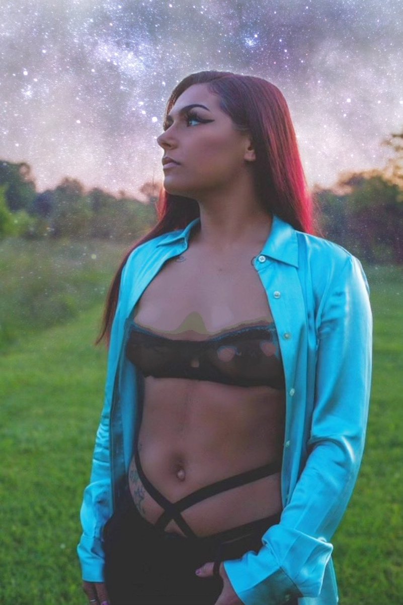EmpressJedediah's tweet photo. Model vibes 🎇🥰 #model #love #lust #Goddess #Femdom #onlyfansgirl #ChaseVictoria #Cleveland #Ohio #lesbian https://t.co/USFSv8pO2h