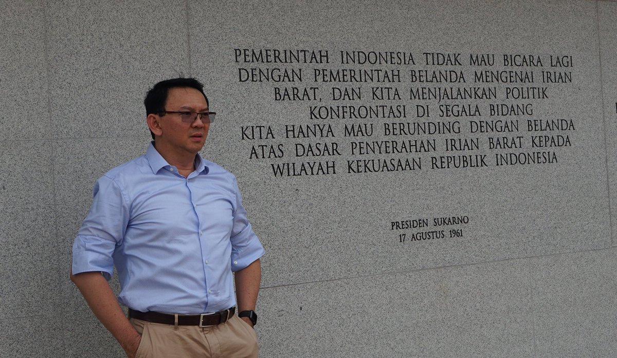 Jadilah Selalu Tjahaja Dimanapun Ada Bayangmu untuk kami yang mencintai &amp; membencimu
.
.
.
SELAMAT ULANG TAHUN PAK <a href="/basuki_btp/">Basuki T Purnama</a> 
.
.
💙💙