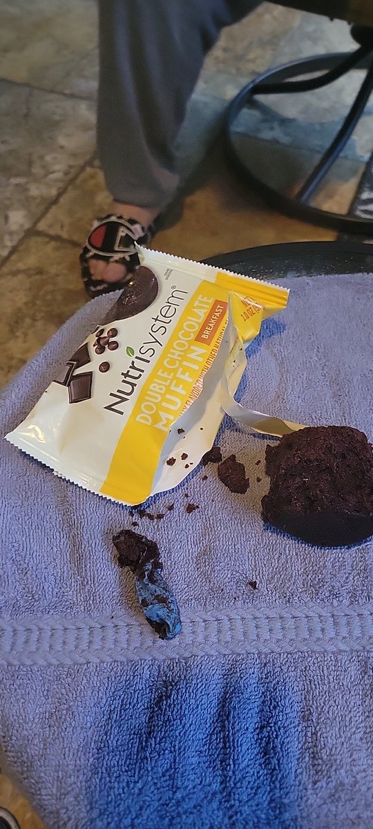 smgaspard's tweet photo. @Nutrisystem Not sure if this is normal but non the less someone should be more careful. 
In case you can't tell it's a finger from a blue rubber glove. https://t.co/kCHEt8SI53