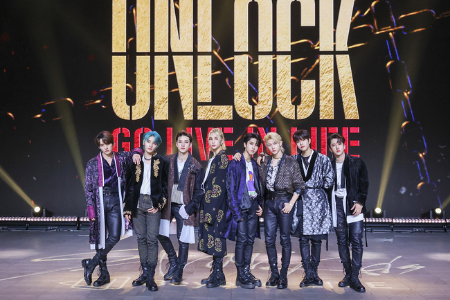theseoulstory's tweet photo. [UPDATE] JYP Entertainment confirms Stray Kids is gearing up for new album release and the exact schedule will be announced once confirmed

Hyunjin is set to re-join the team starting with this comeback

Source: https://t.co/d9COkqQCOl https://t.co/uL0HAWuwFA