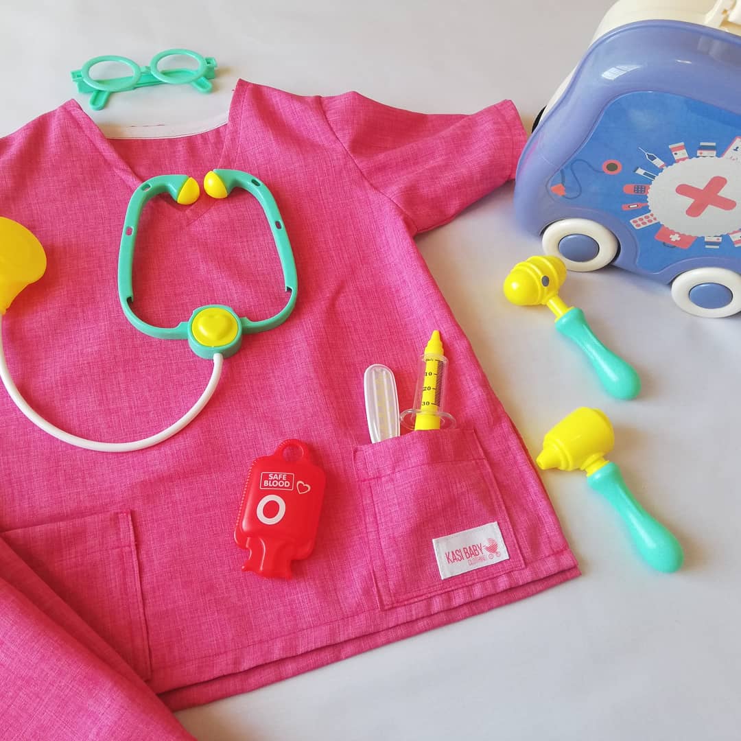 Kasi_Baby_Clo's tweet photo. Dr's scrubs for our inhouse model for professionals day at school 🎀 😍 ❤️
#WeMotivate #WeGuide #WeNurture https://t.co/jox7CTgxZB