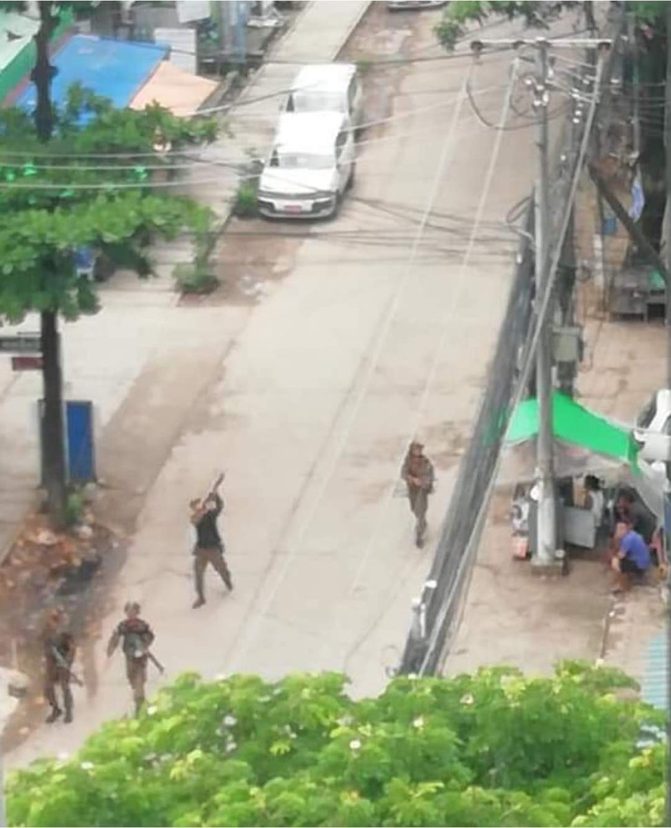 MayWongST's tweet photo. Mini explosions, this time in Tamwe township #Yangon #Myanmar, seem to be happening almost on a daily basis. This also seems to anger the #military security forces who can't seem to pin down culprits. Instead they take out frustration by firing randomly #WhatsHappeningInMyanmar https://t.co/0dWvEAptC3