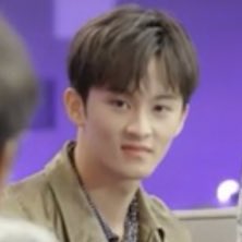 markentines's tweet photo. Their faces when he was talking abt nct hollywood 🤣 https://t.co/rBKCQEvCoF
