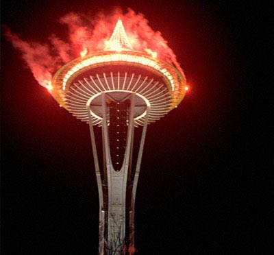 AronYohannes's tweet image. Beautiful shot of the Space Needle in downtown Seattle tonight 😍#heatdome