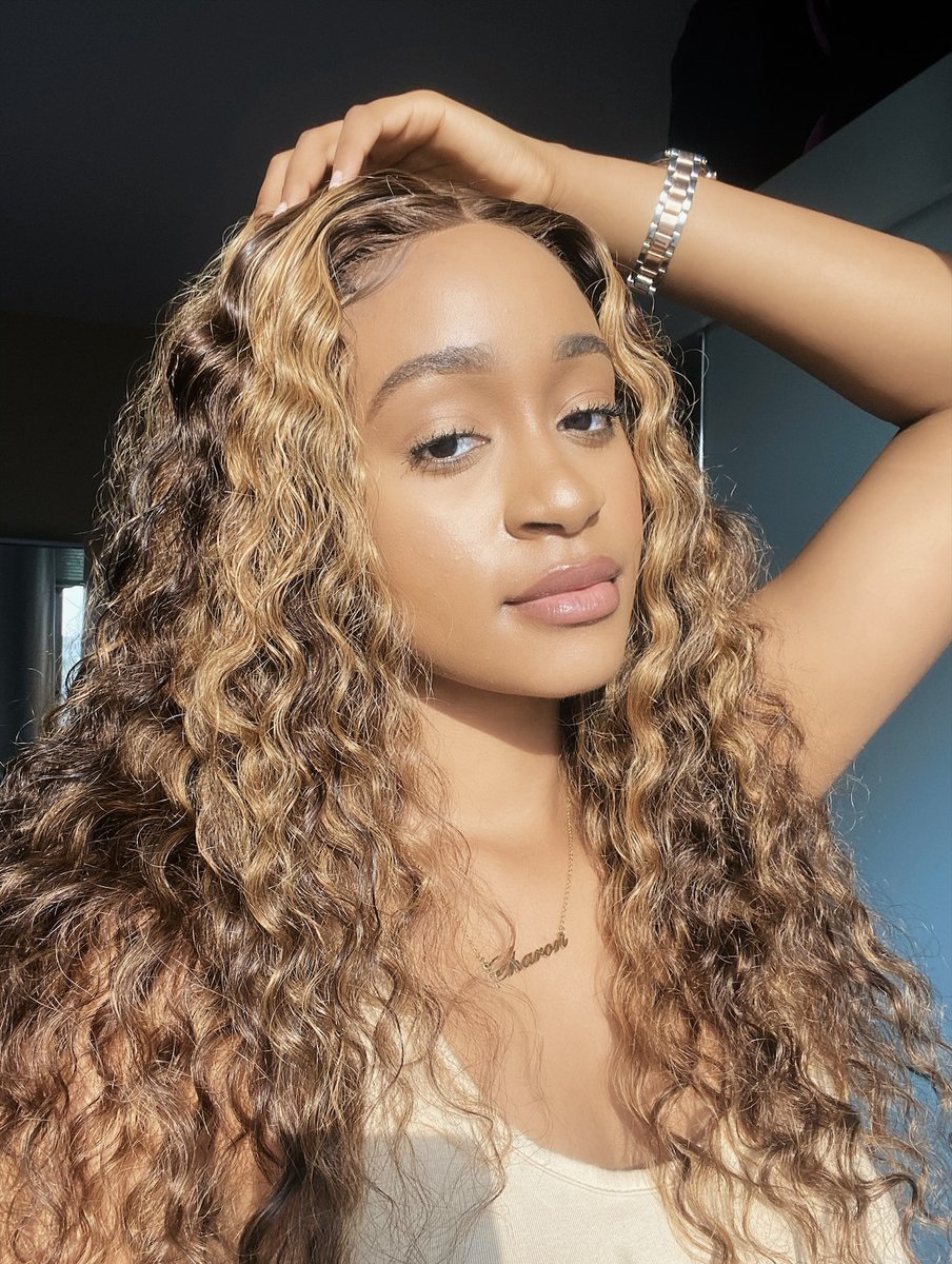 allovehair's tweet image. Who can slay this🧐
Hair @allovehair highlight deep wave wig🔥🔥
Density #150densitywig
Part #closurewigunit
Link: allovehair.com/collections/ho…

#slayqueen #highlightwigs #deepwavewig #ombrehair #ombrehairstyle #coloredwigs #honeyblondehair #prettyhaircolor #wigforblackwomen #goodhair