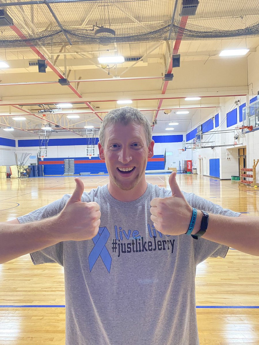 TMBGBB's tweet photo. Want a shot to dunk this guy in water?!?! Stop by Balaton Fun Fest from 1-5 this Saturday in the park. Tune in tomorrow at 8:30(ish)pm to see who else could be your victim! https://t.co/ZE5Mp00ZNK