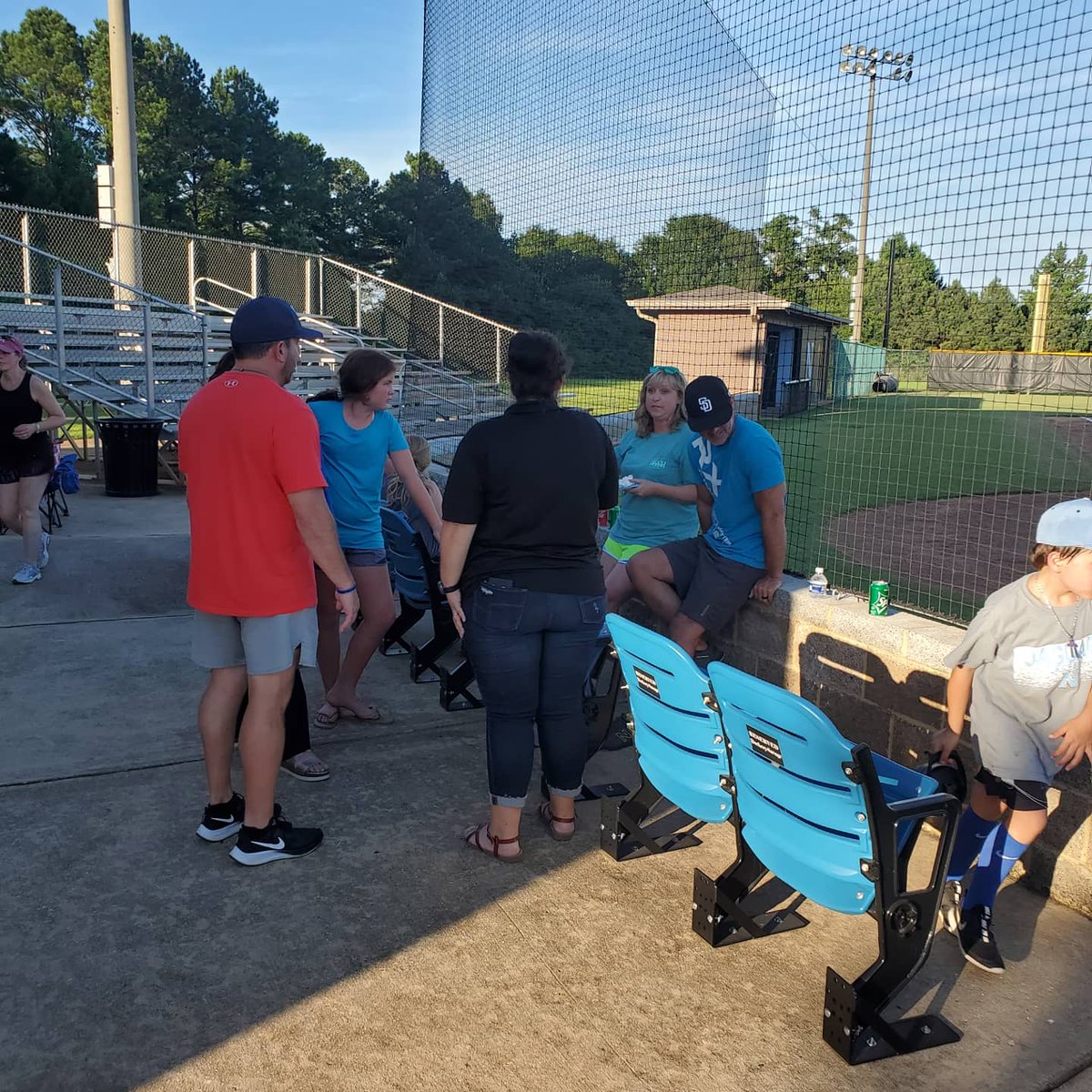 NHSJagsSoftball's tweet photo. The LadyJags had a wonderful time at our first "play day" of the summer! The girls played hard and everyone had a great time eating and socializing afterwards. A big thank you to all of the folks who came out tonight! @NHSJagAthletics https://t.co/eCnYbWYagx
