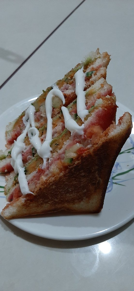 Club Sandwich With 3 layers of Jam,  Potatoes 🥔  and Ketchup and Loaded with Mayonnaise. Served with Green Chutney ,Dates Cjutney and Tea.

#foodie #food #Sandwich #tasty #ClunSandwich #IndianCuisine #IndianFood #khanapakana #deliciousfood #tastyfoods #yummy 
<a href="/IndianFoodKhana/">Indian Streets Food</a>