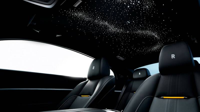 Autocosmos's tweet photo. Conoce a la nueva gama de @rollsroycecars, #LandscapeCollection 😎 Se trata de una edición especial de los modelos #Wraith y #Dawn, limitados a 35 unidades cada uno, que rinden homenaje al Capitán George Eyston con toda la potencia que puedes imaginar🔥👉 https://t.co/72L6txpRSK https://t.co/AwAOll3lGd