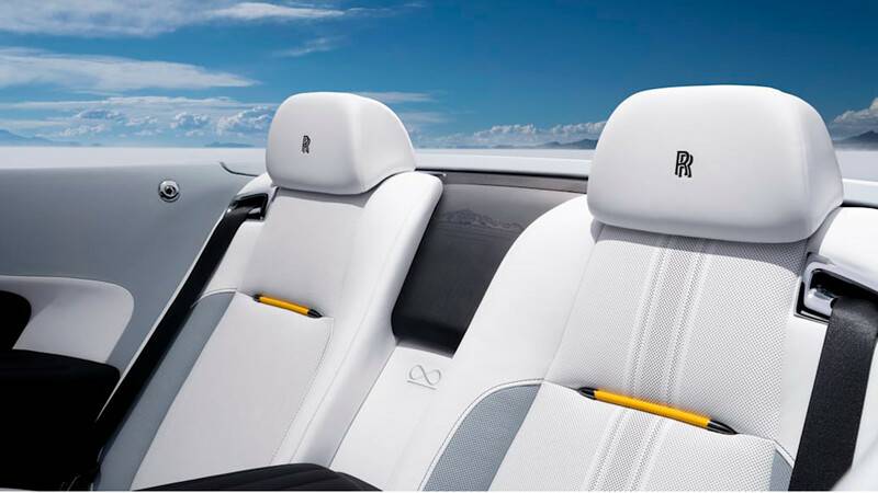 Autocosmos's tweet photo. Conoce a la nueva gama de @rollsroycecars, #LandscapeCollection 😎 Se trata de una edición especial de los modelos #Wraith y #Dawn, limitados a 35 unidades cada uno, que rinden homenaje al Capitán George Eyston con toda la potencia que puedes imaginar🔥👉 https://t.co/72L6txpRSK https://t.co/AwAOll3lGd