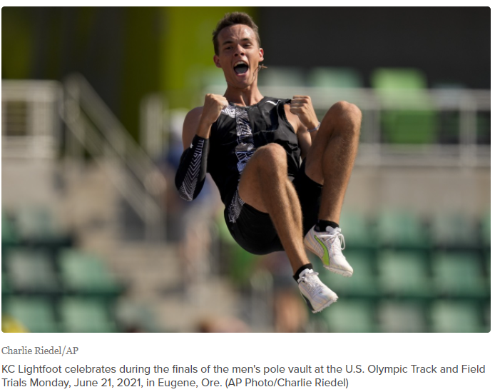 .<a href="/kcltft/">KC Lightfoot</a>, member of the <a href="/LSHSAthletics/">LSHS Activities/Athletics</a> Class of 2018, earned a spot on <a href="/TeamUSA/">Team USA</a>'s <a href="/usatf/">USATF</a> team. We're #R7Proud to cheer on our graduate as he represents LSR7 on the global stage!

kshb.com/sports/kansas-…