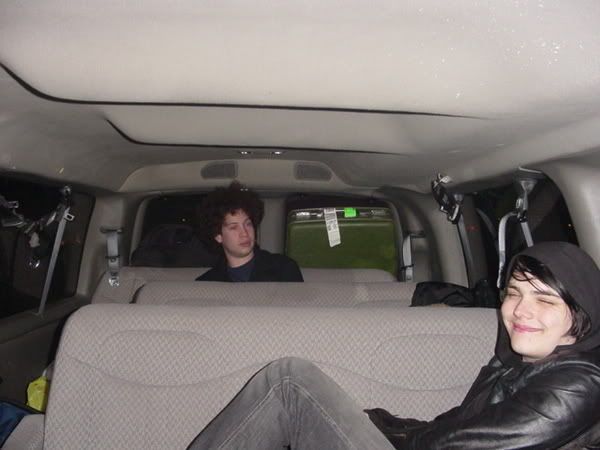 hourly gerard way (@everyhourgerard) on Twitter photo 