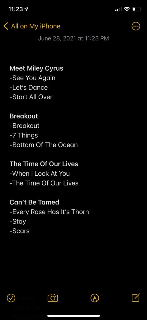 CynthiaaPurrone's tweet photo. @MileyCyrus Yes I included EPs and singles cause we cannot exclude ANY bops. Simply sickening 😍🤘🏼@MileyCyrus #MileyCyrus https://t.co/dqZmufdeet
