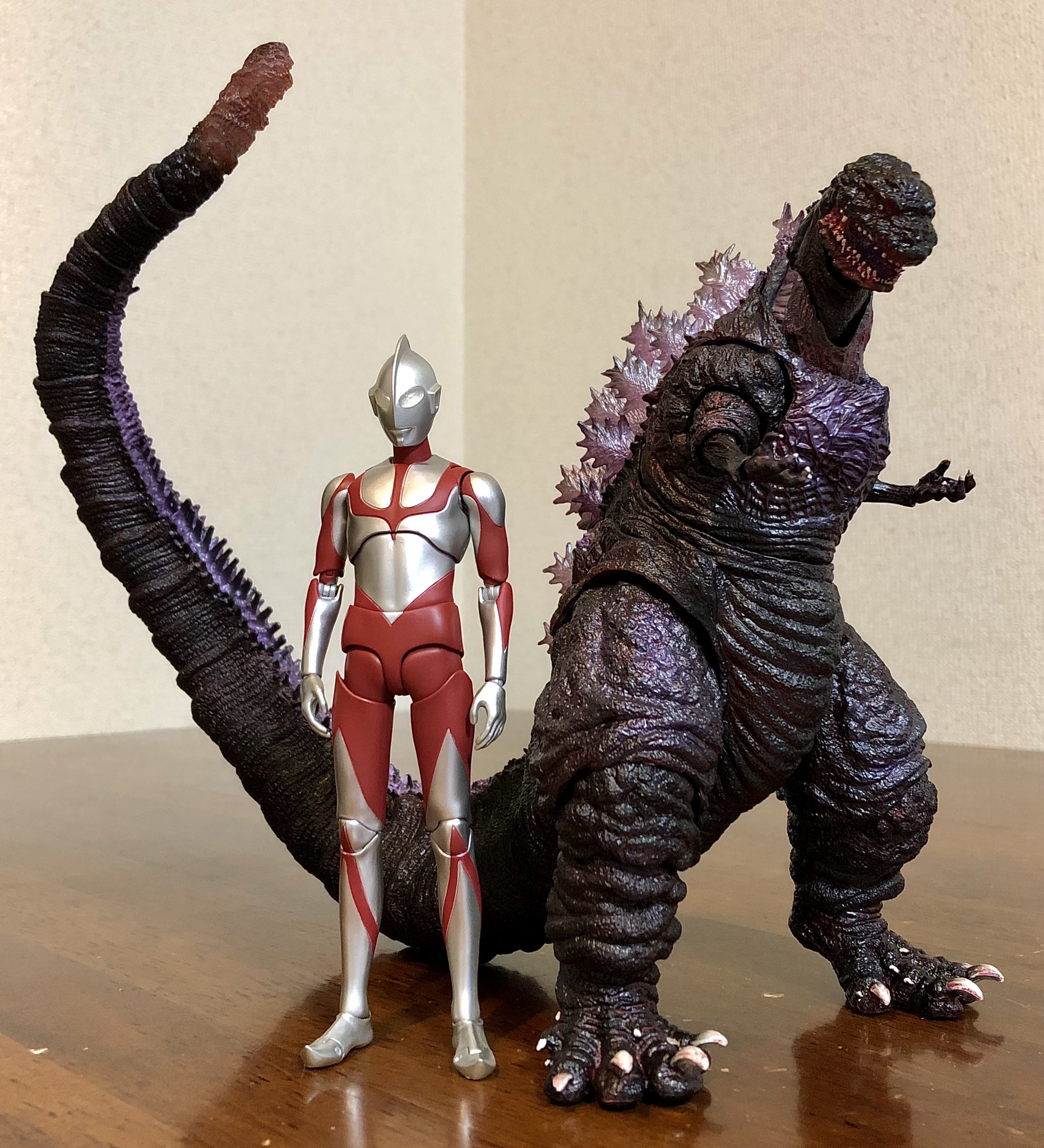 ウルトラマン 地獄 ひあるろん トイフォトグラファー on Twitter