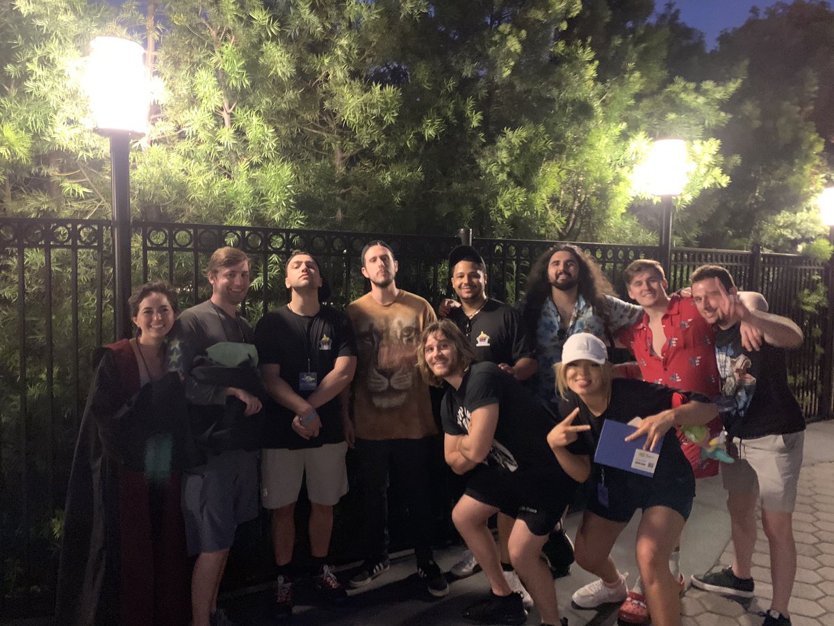 𝖙𝖗𝖆𝖛𝖎𝖘 tweet media