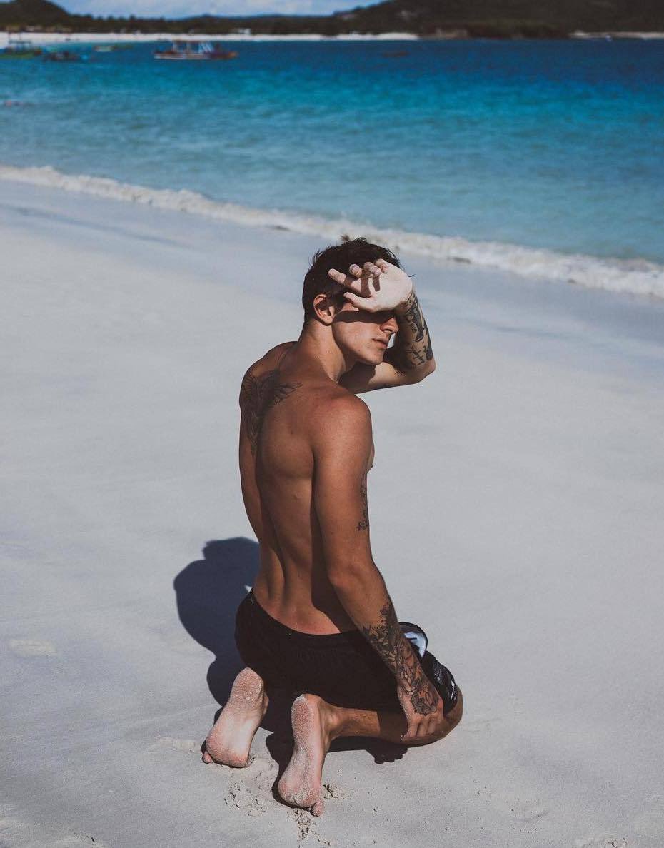 The Most Flattering Bikini Poses for Instagram | by Shanté Renee Roline |  Medium
