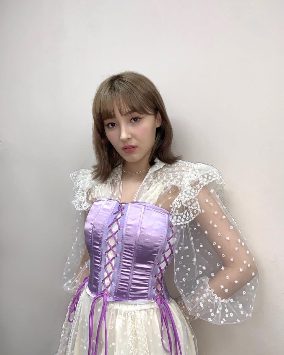EmerLigutan's tweet photo. 210629 MOMOLAND NANCY INSTAGRAM UPDATE
💜
ⓒ #NANCY #낸시 #GRU #그루 #ナンシー
📸 https://t.co/GDhmJ0W8qF
#NancyJewelMcDonie
#MomolandNancy #모모랜드낸시
#MOMOLAND #모모랜드 #モモランド
#27thDreamConcert #제27회드림콘서트
#DreamConcert #드림콘서트 https://t.co/9CpC29Zbve