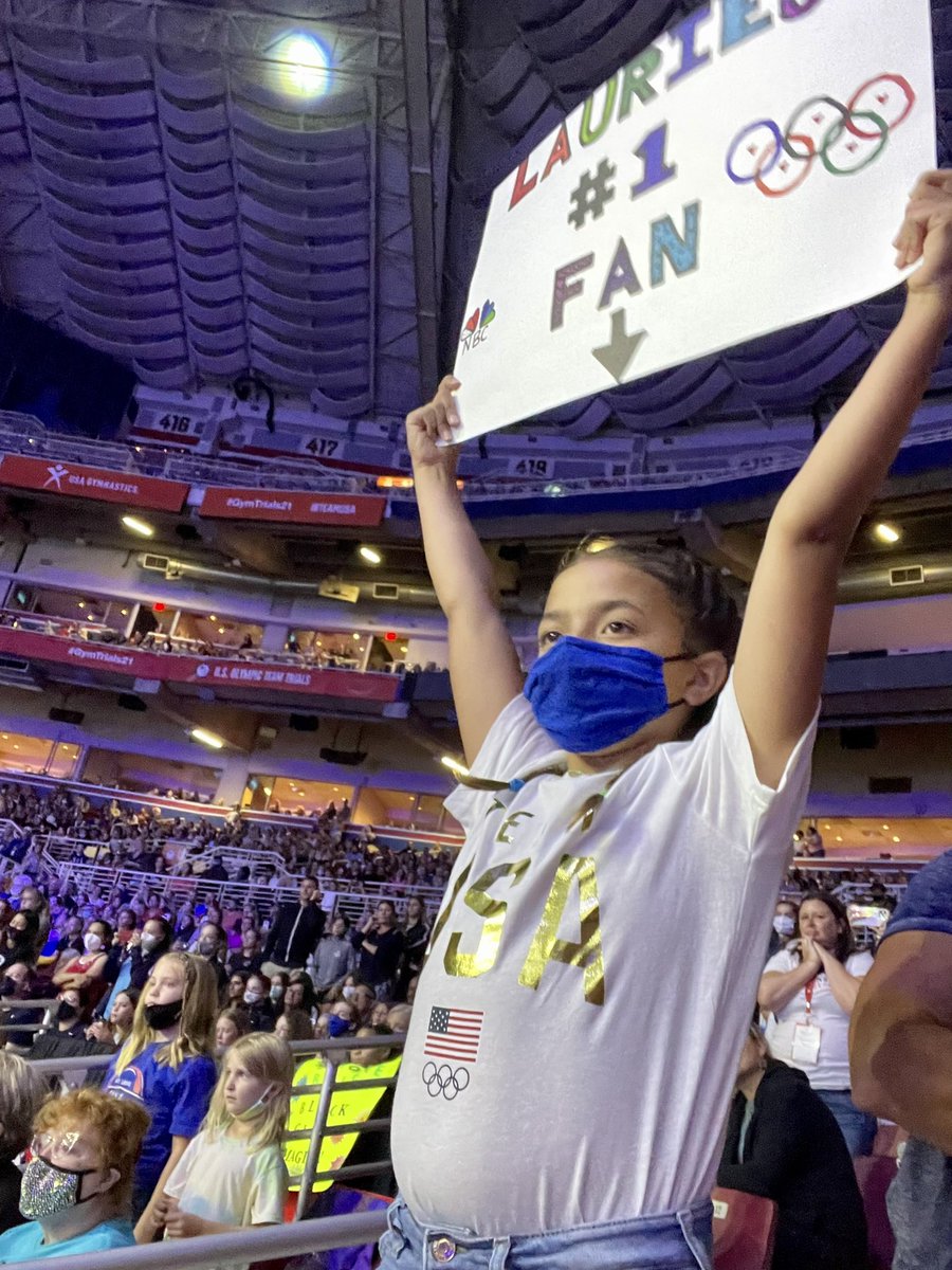 trainerlady04's tweet photo. @LaurieHernandez @NBCSports Thanks for making my girls night @LaurieHernandez! The smile and wave from you meant the world to her.  She defeated a TON of anxiety to get in front of you last night! https://t.co/C2hzWHpl0M