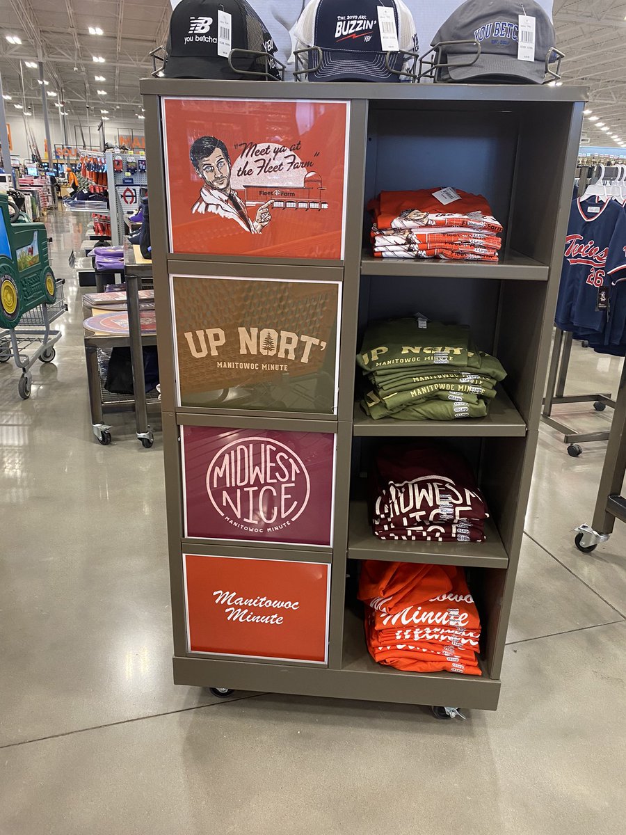 StephanieAriel1's tweet photo. Spotted in Rapid City, South Dakota! @CharlieBerens  just a little taste of home &amp; it felt soooo good 🧀 🍺 🐄 https://t.co/sO0Dnz4omS