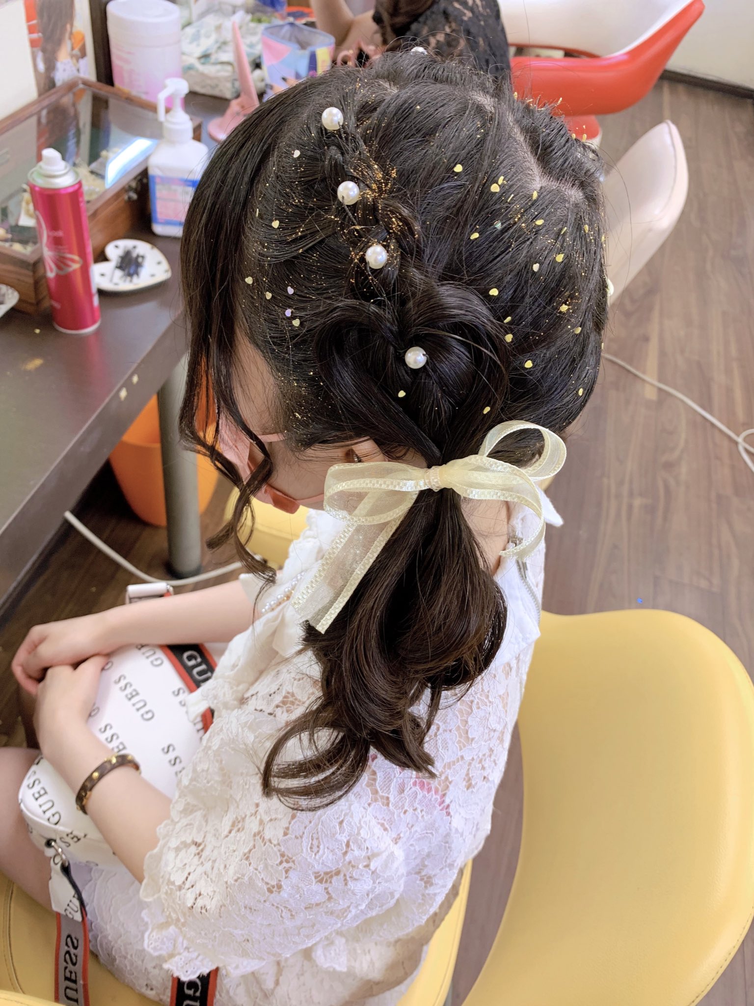 טוויטר ヘアセットup S בטוויטר 推しの誕生祭に行かれるオタクちゃんが可愛いヘアメしてくれました ラメとリボンとハートとパールとetc 豪華 T Co Je5zkhceum