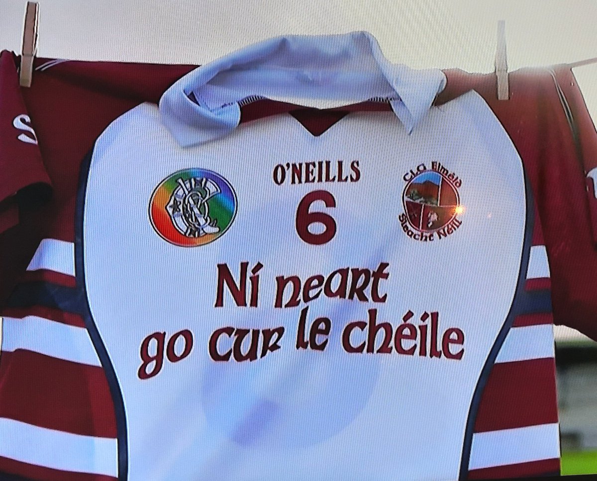 A few clubs could take a leaf out of the <a href="/GACSlaughtneil/">CLG Roibeard Eiméid, Sleacht Néill</a> book - there is no strength without unity 💪
#gaa #hurling #football #camogie