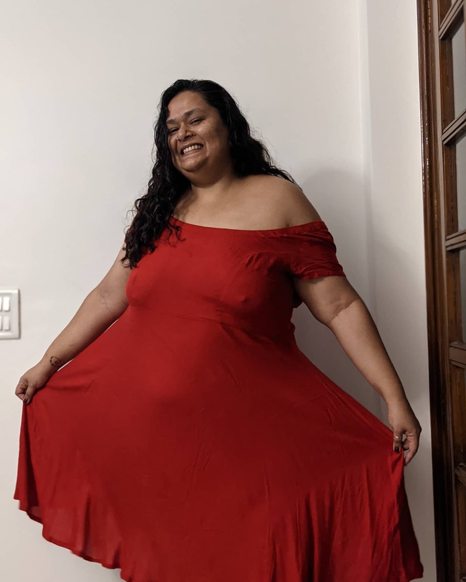 fatsopodcast's tweet photo. Ameya here! 
Meet the red dress of my dreams! Almost hehe but I'll take it. Every time I wear this dress I feel the need to pretend I'm a model. Please enjoy this series 🙈🙈🙈
#fattitude #effyourbeautystandards #fatliberation #fatsostyle #fatsofashion #endfatstigma #endfatphobia https://t.co/vhGAZDCoe3