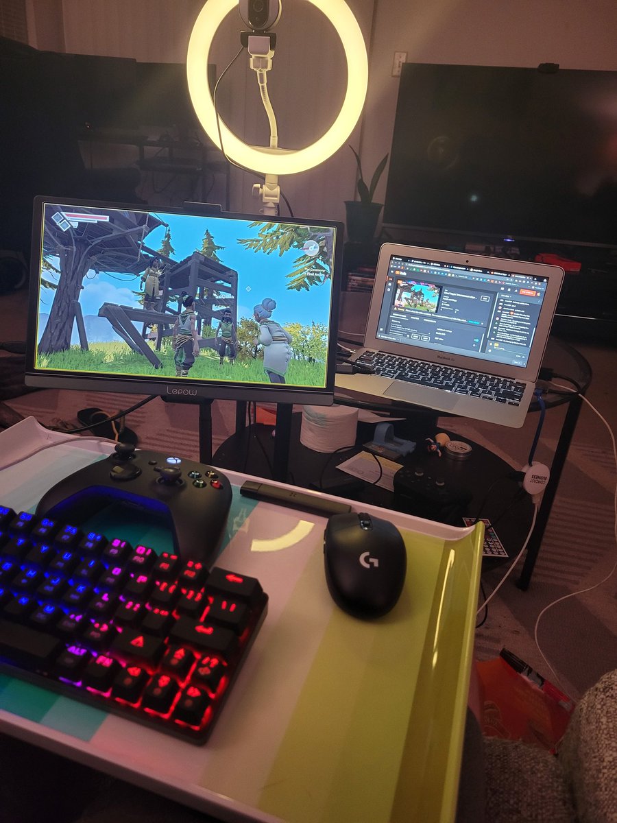 TheDOPEaMineFix's tweet photo. I was just live streaming the game #Pinegame from @Twirlbound on @NVIDIAGFN through my @maximumsettings rig... all with the power of a potato (my 2014 #MacBookAir using #OBSninja to stream my webcam to MXS)

Video below 👇:

https://t.co/AQ7mcBOZ5r https://t.co/j9wcaioFfA