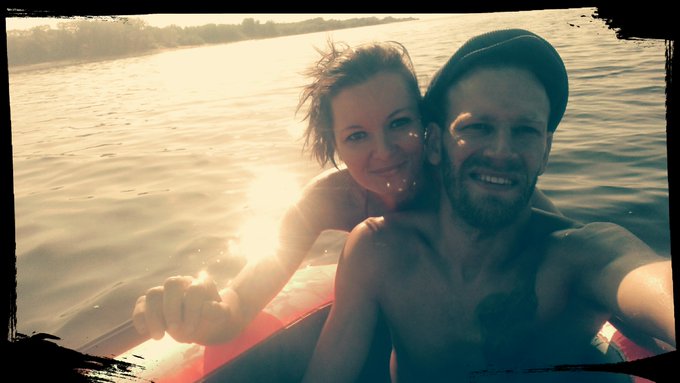 it is better to save yourself from the heat on the water https://t.co/ZS4bcvVHSz