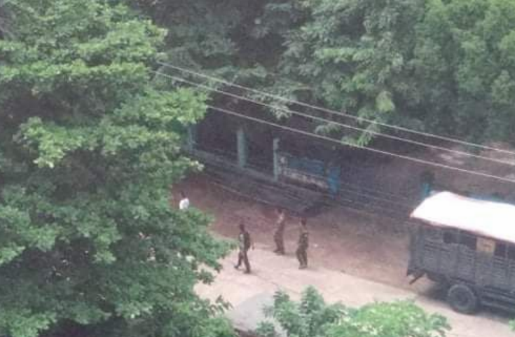 spring21MM's tweet photo. Starting from 11 am,Military terrorists have been opened gunfires on some streets in #MinglataungNyunt, #Tamwe Tsp,Yangon &amp; threatening people not to come out of the house unless they will shoot.
-And there are even snipers on some buildings.
#June29Coup 
#WhatsHappeningInMyanmar https://t.co/oWi1EAMWjC