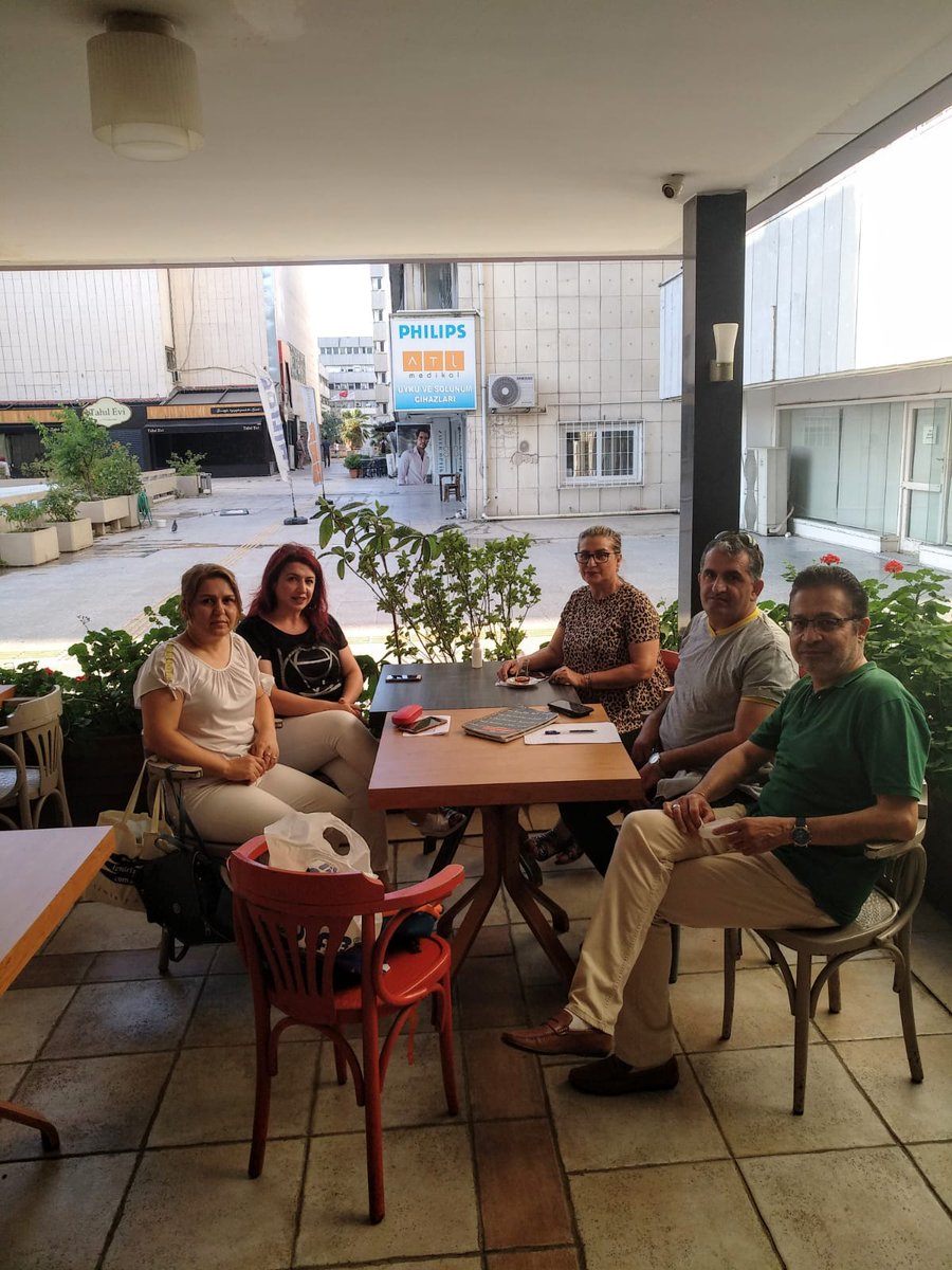 Yönetim kurulumuz sosyal projeler gündemi ile toplandı