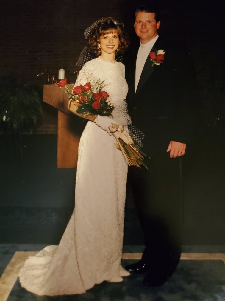 tshicksville's tweet photo. Happy 25th wedding anniversary to my beautiful and spirited wife. Wouldn't want to make this life journey without you!
#25more https://t.co/kkeJB4IUi1