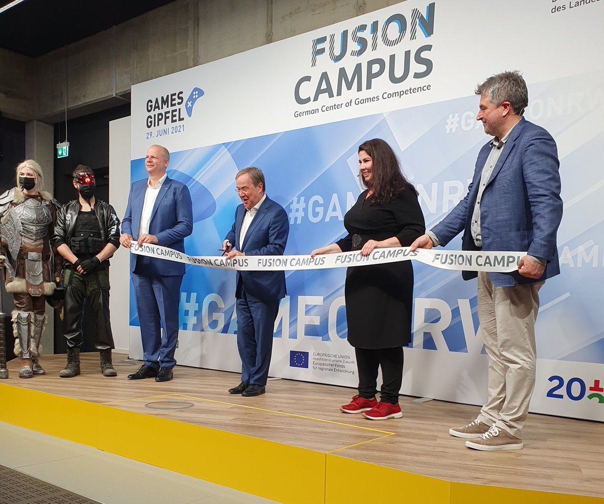 Eröffnung des Fusion Campus in #NRW, der neuen Plattform für den Expertenaustausch. Auch zwischen #Gaming und #Gambling. Wir von #WestLotto waren vor Ort.  Unsere Mission: Spielen soll vor allem Spaß machen und seriös sein. Dafür tragen Anbieter Verantwortung. #gameonnrw <a href="/landnrw/">Staatskanzlei NRW</a>
