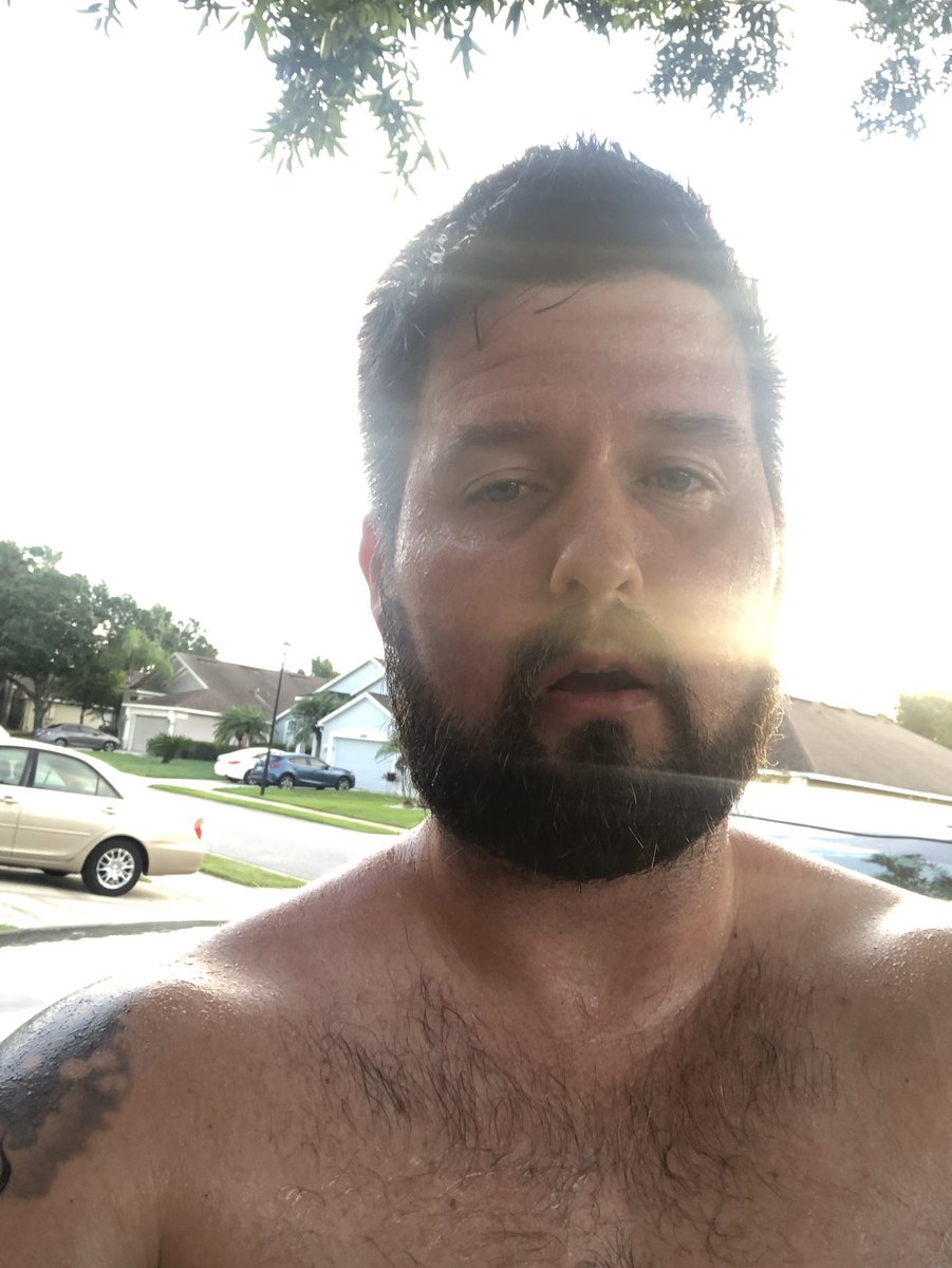 jtbearbella's tweet photo. Finding motivation and energy again.  #crossfit #garagegym #amraplife https://t.co/clCjdfoNDX